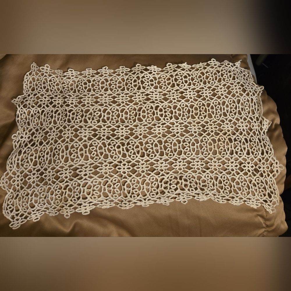 Vintage Handmade Off-White Rectangular Lacy Doily